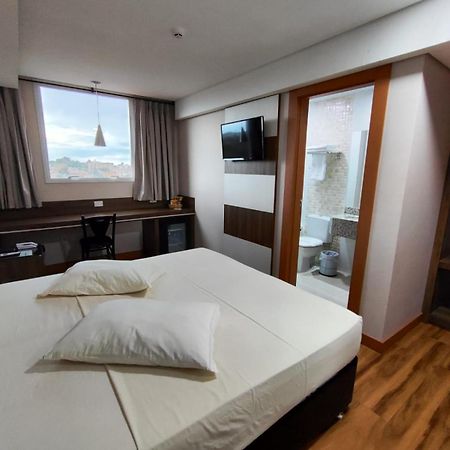 Hotel Maestro Executive Toledo Toledo  Extérieur photo