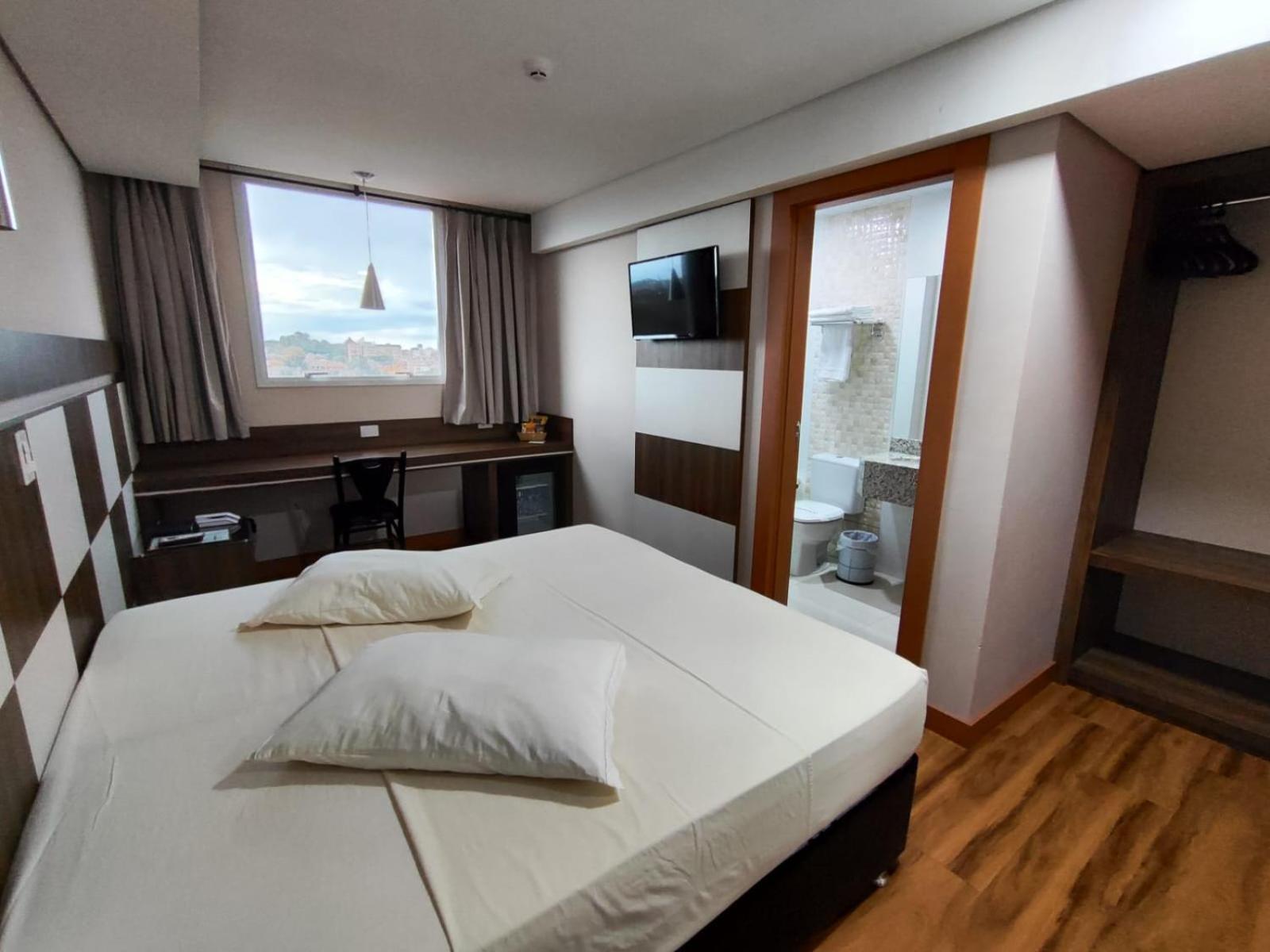 Hotel Maestro Executive Toledo Toledo  Extérieur photo